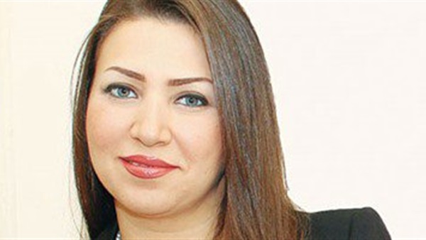 إيمان عز الدين تقدم برنامج «٩٠ دقيقة» بعد العيد