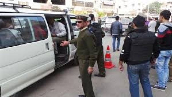 حمالات مرورية بالجيزة والقاهرة للتصدي لرفاع تعريفة الركاب