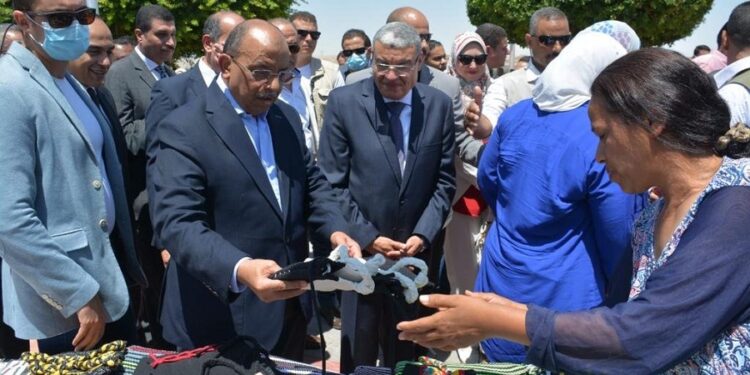 بحضور وزيرا التنمية المحلية والسياحة ومحافظ المنيا   افتتاح المرحلة الرابعة والأخيرة من تطوير كورنيش النيل في المنيا بتكلفة 10 مليون جنيه 