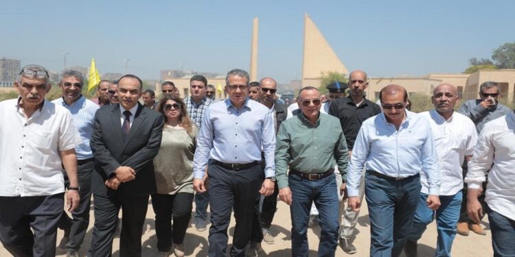 صور..«العناني » يتفقد المتحف الآتوني بالمنيا تمهيدًا لافتتاحه