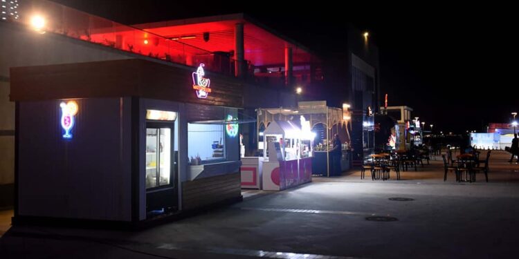 تفقد المنطقة الترفيهية بالعلمين الجديدة  مدبولي: الدولة مستمرة في العمل بالمشروعات القومية على مستوى الجمهورية