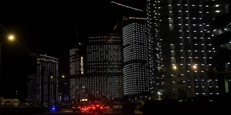 تفقد المنطقة الترفيهية بالعلمين الجديدة  مدبولي: الدولة مستمرة في العمل بالمشروعات القومية على مستوى الجمهورية