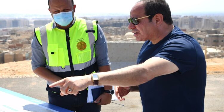 السيسي يطالب بعدم الانسياق وراء التشكيك المتعمد والآراء المغرضة