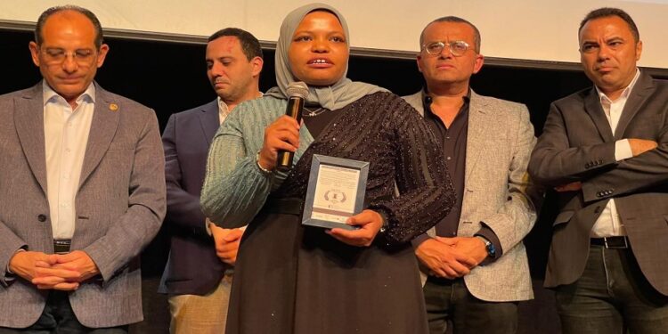 صور..مهرجان أسوان يوزع منح الأفلام القصيرة