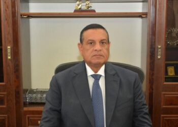 وزير التنمية المحلية