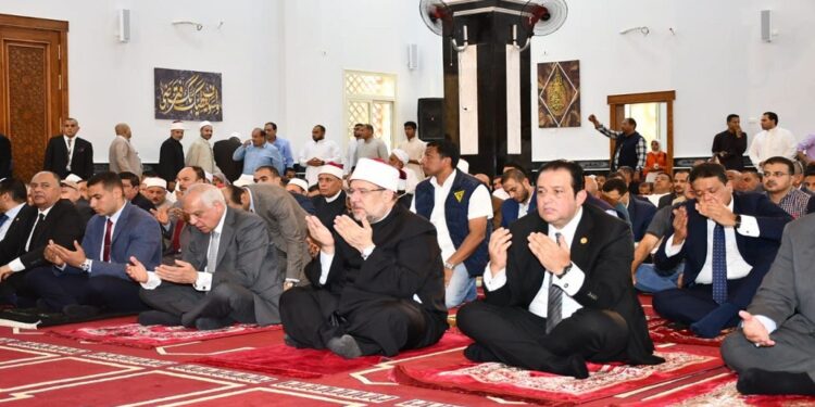 خلال افتتاح المسجد العتيق بحضور وزير الأوقاف ومحافظ الجيزة  علاء عابد: القيادة السياسية تبذل قصارى جهدها لمصلحة الوطن والمواطنين