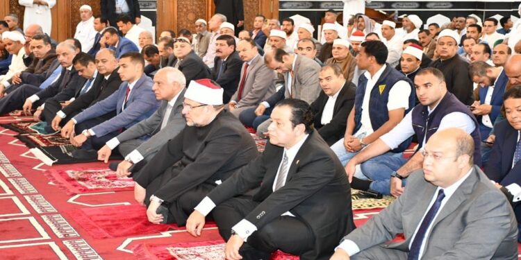 خلال افتتاح المسجد العتيق بحضور وزير الأوقاف ومحافظ الجيزة  علاء عابد: القيادة السياسية تبذل قصارى جهدها لمصلحة الوطن والمواطنين