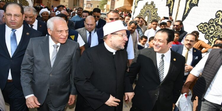 خلال افتتاح المسجد العتيق بحضور وزير الأوقاف ومحافظ الجيزة  علاء عابد: القيادة السياسية تبذل قصارى جهدها لمصلحة الوطن والمواطنين