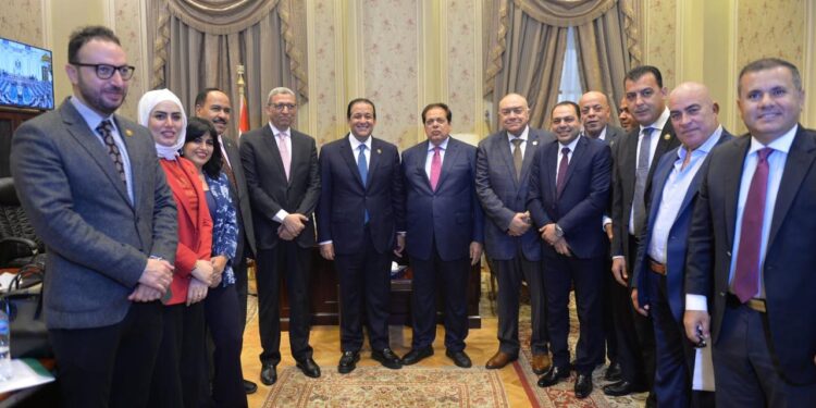 بالتزكية للعام الثالث على التوالي.. علاء عابد رئيسا للجنة النقل والمواصلات بالنواب