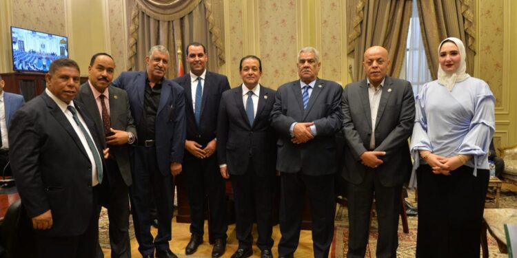 بالتزكية للعام الثالث على التوالي.. علاء عابد رئيسا للجنة النقل والمواصلات بالنواب