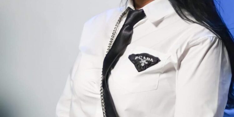 صور.. سمية الخشاب في العين السخنة بسبب «أرواح خفية»