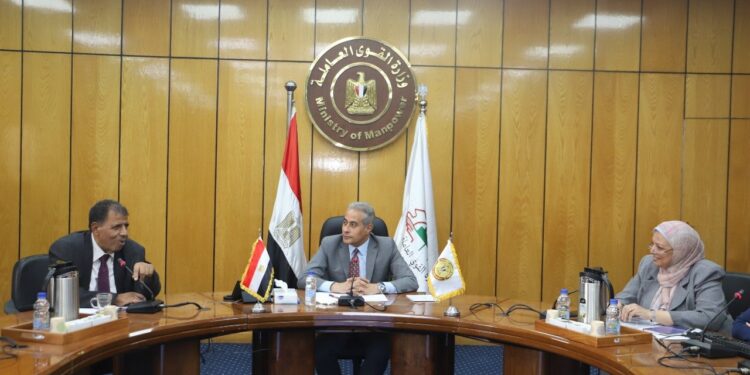 شحاتة: تعديل لوائح المركز القومي للسلامة والصحة لتتماشى مع المتغيرات العالمية والمحلية