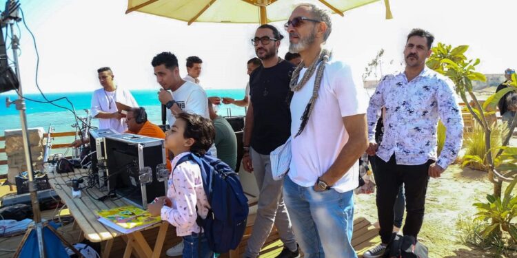 صور.. سمية الخشاب في العين السخنة بسبب «أرواح خفية»