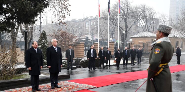 تفاصيل لقاء الرئيس السيسي مع نظيره الأرميني