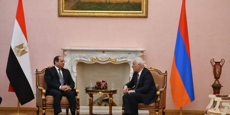 تفاصيل لقاء الرئيس السيسي مع نظيره الأرميني
