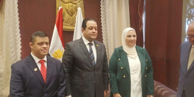 علاء عابد: الرئيس السيسي حريص على تلبيه احتياجات ذوي الهمم