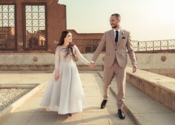 خطوبة الفارس والجميلة