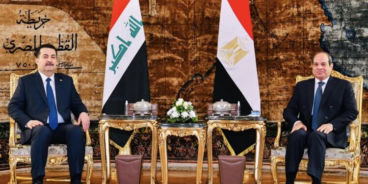 الرئيس السيسي يستقبل رئيس وزراء العراق