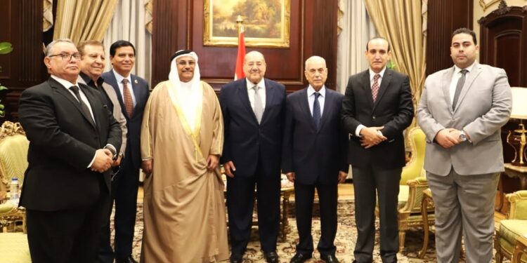 تفاصيل لقاء رئيس البرلمان العربي مع المستشار عبد الوهاب عبد الرازق