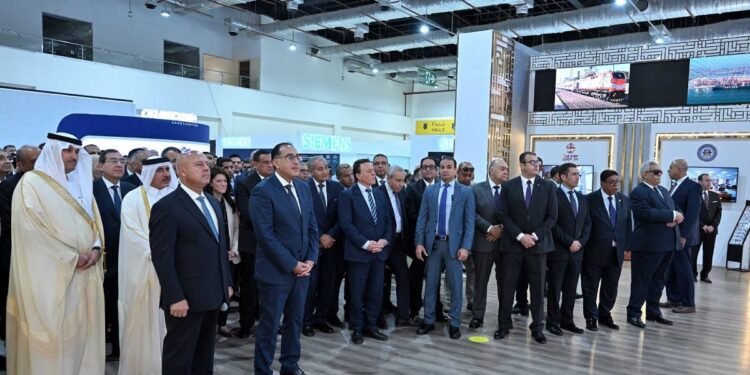 مدبولي يشهد التشغيل التجريبي للمرحلة النهائية من الخط الثالث للمترو ومونوريل شرق النيل  