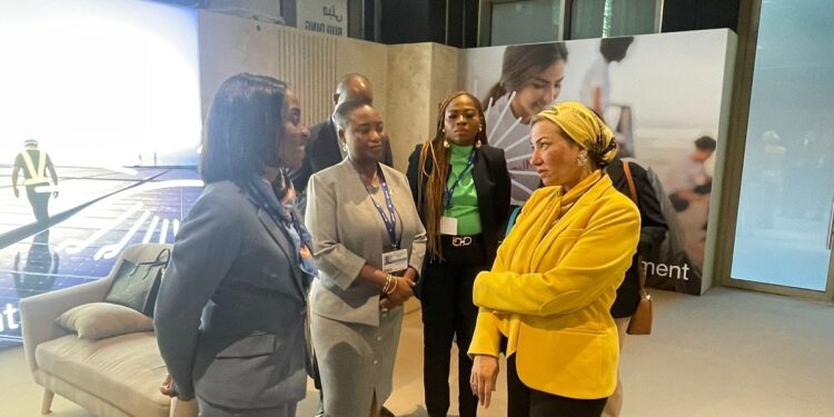وزيرة البيئة تتفقد آخر الترتيبات للجناح المصري الرسمي بمؤتمر COP28