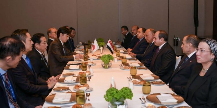 الرئيس السيسي يلتقي فوميو كيشيدا رئيس وزراء اليابان على هامش cop28