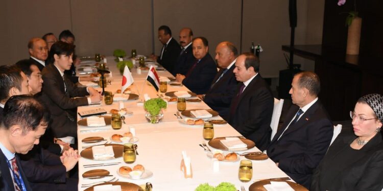 الرئيس السيسي يلتقي فوميو كيشيدا رئيس وزراء اليابان على هامش cop28