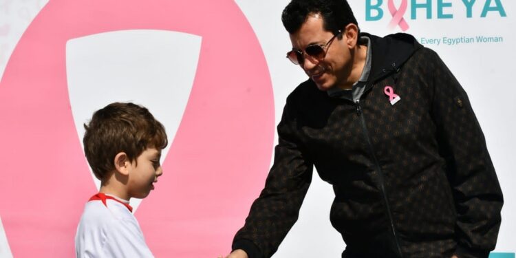 اليوم العالمي لمكافحة السرطان.. وزير الرياضة يطلق إشارة بدء ماراثون بالتعاون مع مؤسسة بهية