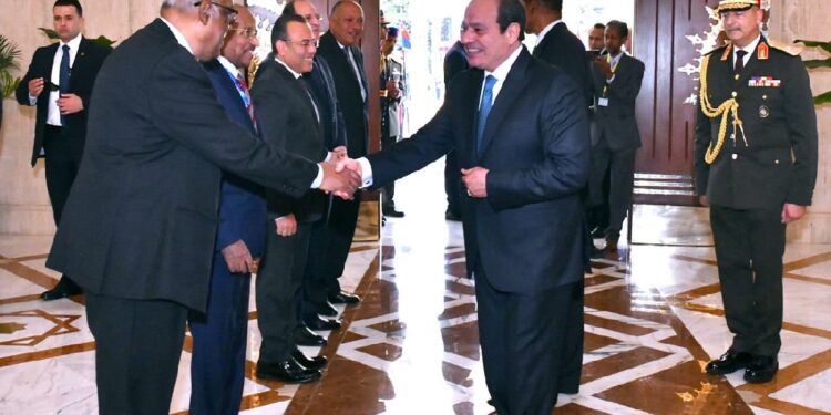 الرئيس السيسي ونظيره الإريتري يبحثان عدد من الملفات الإقليمية ذات الاهتمام المشترك