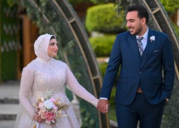 على أنغام يا دبلة الخطوبة.. عائلتي صقر وفرغلي يحتفلان بخطوبة أحمد ويارا