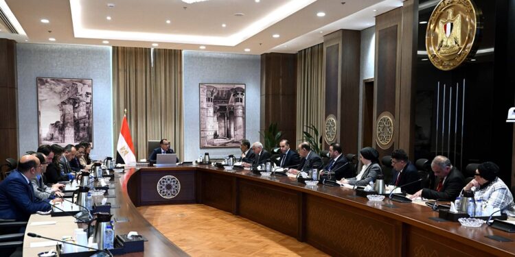 مدبولي: مجموعة تنسيقية مشتركة من الحكومة والحوار الوطني لمتابعة تنفيذ مخرجات المرحلة الأولى