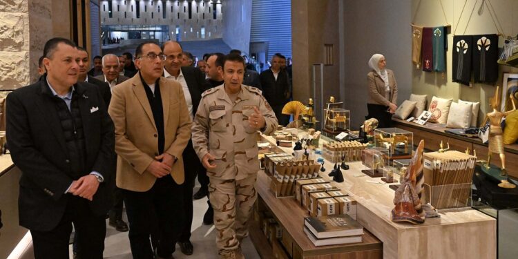 مدبولي: سعداء بقرب انتهاء مشروع المتحف المصري الكبير لنقدم للعالم تحفة فنية معمارية مبهرة