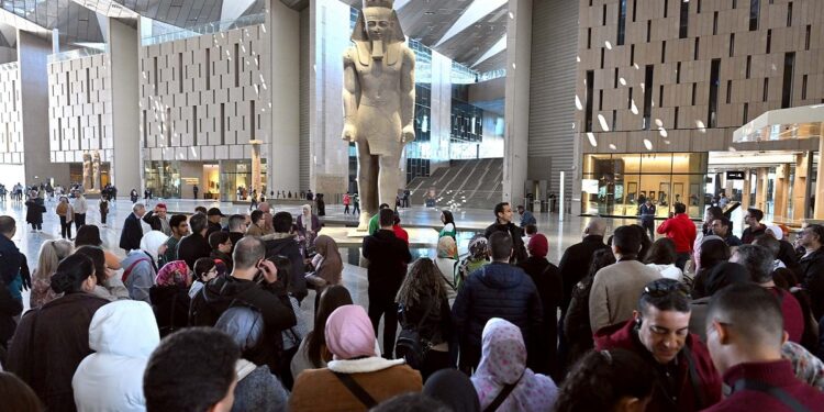 مدبولي: سعداء بقرب انتهاء مشروع المتحف المصري الكبير لنقدم للعالم تحفة فنية معمارية مبهرة