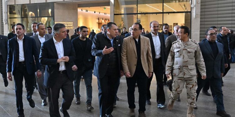 مدبولي: سعداء بقرب انتهاء مشروع المتحف المصري الكبير لنقدم للعالم تحفة فنية معمارية مبهرة