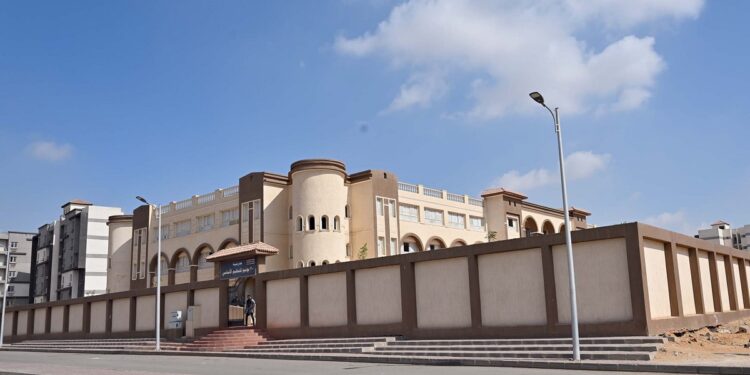 رئيس الوزراء يتفقد الوحدات السكنية بـ«زهرة العاصمة» بمدينة بدر للموظفين المنتقلين للعاصمة الإدارية