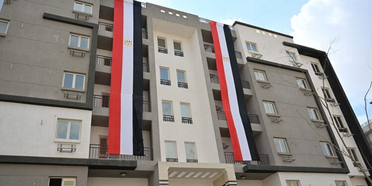 رئيس الوزراء يتفقد الوحدات السكنية بـ«زهرة العاصمة» بمدينة بدر للموظفين المنتقلين للعاصمة الإدارية