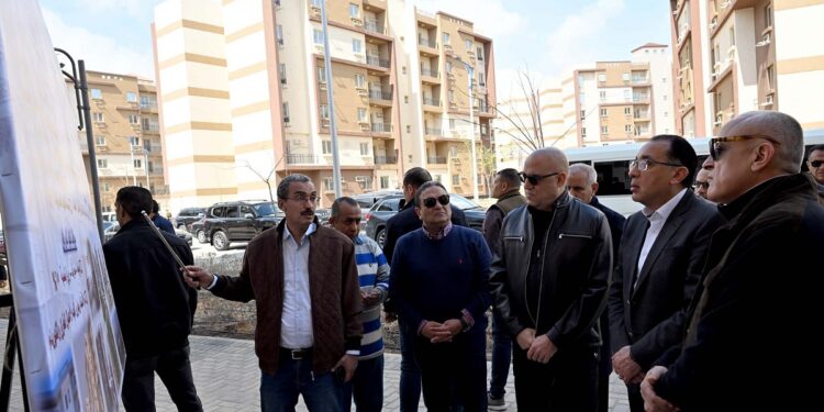 رئيس الوزراء يتفقد الوحدات السكنية بـ«زهرة العاصمة» بمدينة بدر للموظفين المنتقلين للعاصمة الإدارية