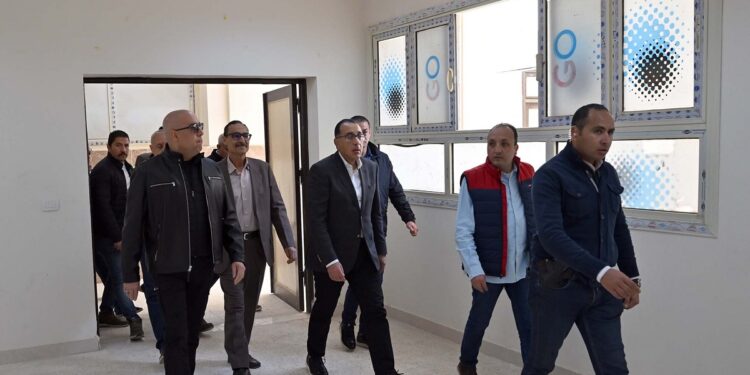 رئيس الوزراء يتفقد الوحدات السكنية بـ«زهرة العاصمة» بمدينة بدر للموظفين المنتقلين للعاصمة الإدارية
