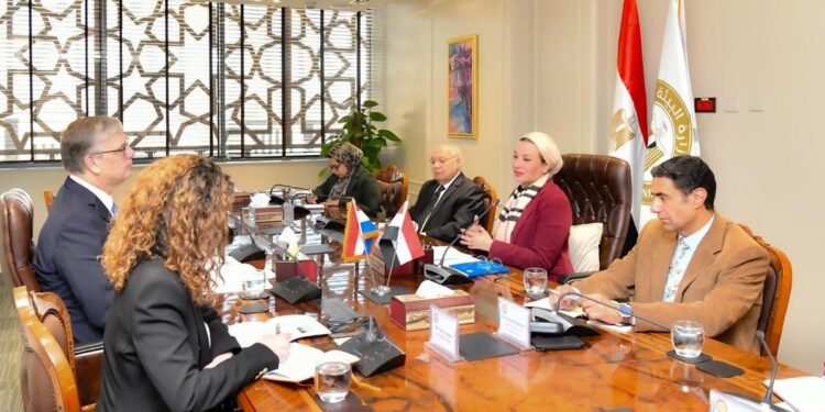 وزيرة البيئة: الأمن الغذائي والطاقة الخضراء من المجالات الواعدة للشراكة والاستثمار مع هولندا