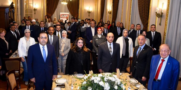 وزيرة الهجرة: أبناء مصر هم قادة المستقبل والتمسك بتعريف أبنائنا بالخارج باللغة العربية ضروري