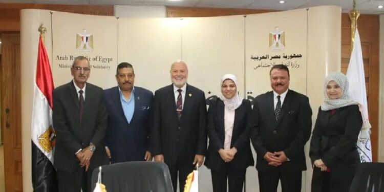 اتفاقية تعاون بين وزارة التضامن ومؤسسة مشوار لتحقيق التمكين الاقتصادي للفئات الأولى بالرعاية