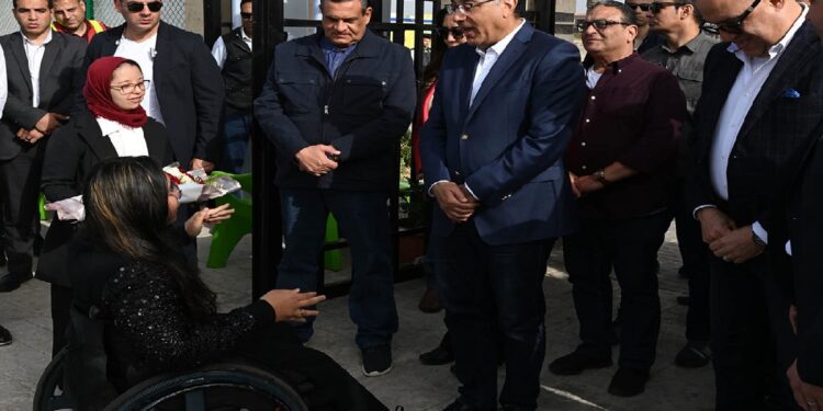 رئيس الوزراء يتفقد نادي وشاطئ «قادرون» لذوي الهمم بمدينة دمياط الجديدة