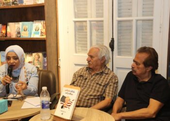 أمريكا متواطئة في الإبادة الجماعية فى ندوة كتاب «ملائكة وشياطين دونالد ترامب» 