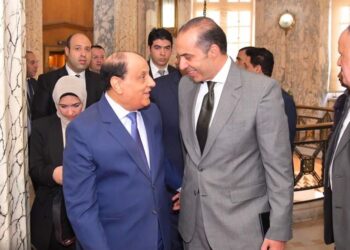 وزير الشئون النيابية يلتقي رئيسي محكمة النقض ومجلس القضاء الأعلى 