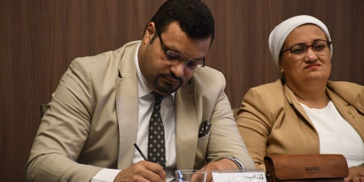 نواب يطالبون بخريطة استثمارية للمشروعات المتوسطة والصغيرة بمحافظات الصعيد