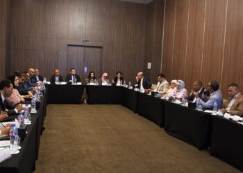 نواب يطالبون بخريطة استثمارية للمشروعات المتوسطة والصغيرة بمحافظات الصعيد