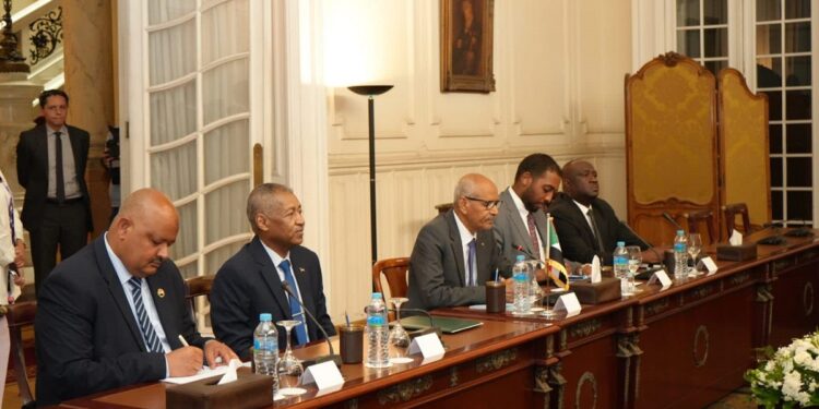 وزير الخارجية يستقبل نظيره السوداني ويعقد معه جلسة مباحثات ثنائية 