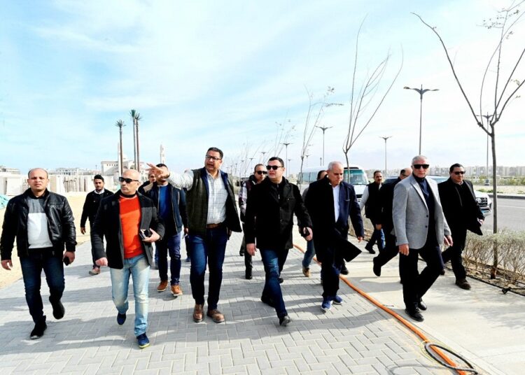 وزير الإسكان