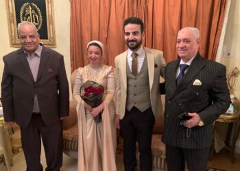 صور.. محمد وآية قصة حب تنسج خيوطها الأولى في ليلة بهيجة