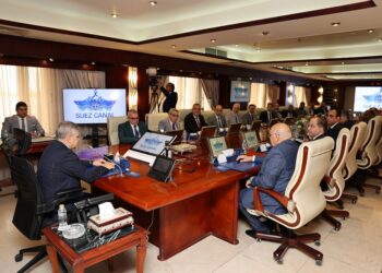 قناة السويس